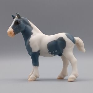 Breyer Mystery Horse Surprise Series 4 Chase Piece Stablemate